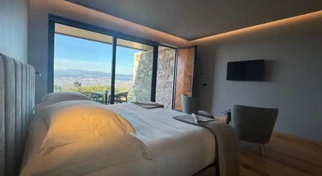 Pedra Pura Resort, Забронировать Курортный отель Отели Trás-os-Montes e Alto Douro с парковкой, Парковка