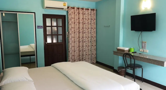 Номер Standard โรงแรมห้วยทราย Huaisai Hotel