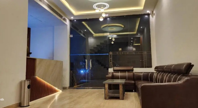 Neelkanth Hotel, Забронировать Отель Файзабад штат Уттар-Прадеш, рядом с Железнодорожная станция Файзабад
