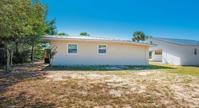 Retro Bungalow