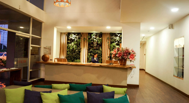Hotel Factory Green Bogotá Occidente Calle 80, Rezerwuj Hotel Hotele w Cota z basenem, Basen