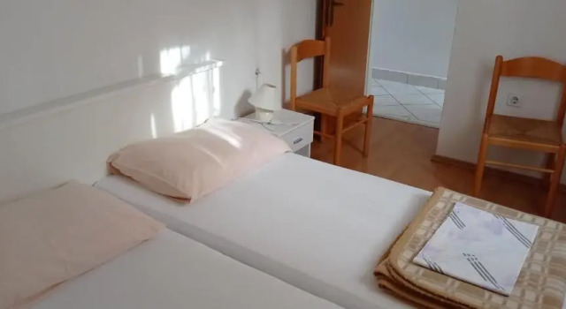 Apartments Tatjana, Prenota Appartamento Hotel a Isole Quarnerine con parcheggio, Parcheggio