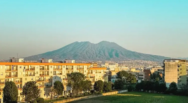 I Ludovici Luxury B&B, Book Bed and Breakfast Hoteller i Casoria med parkering, Parkering