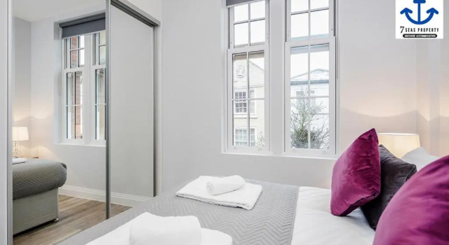 Апартаменты Luxury Apartment High Street Maidenhead w Parking