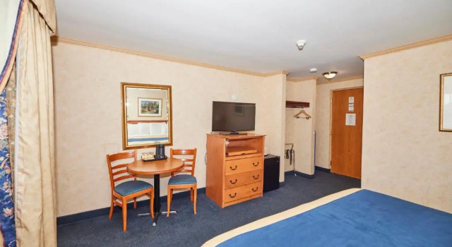 Номер Standard The Glengate Hotel & Suites