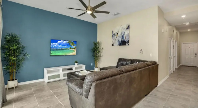 Cozy Condo Near Disney W/pool View! Free Waterpark, Varaa Villa Orlando Kissimmee