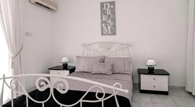 Апартаменты Цокольный этаж Sue's Apartment