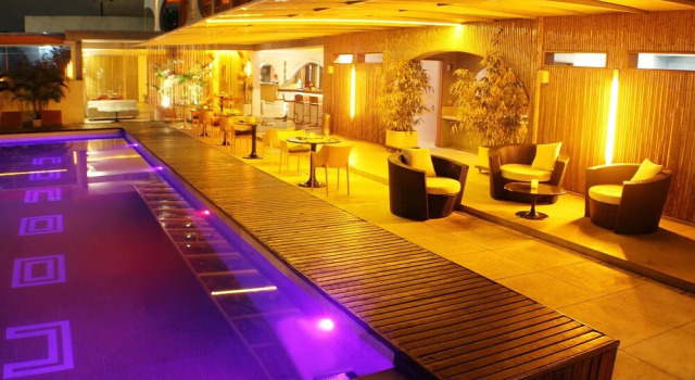 Cocoon Hotel & Lounge