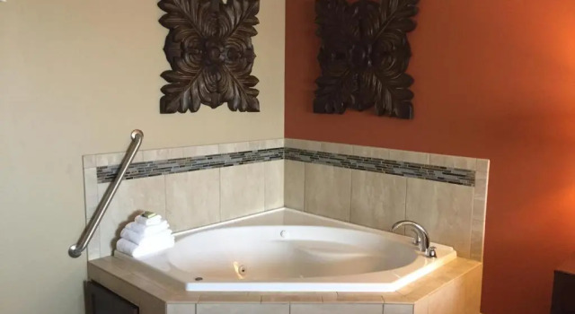 Люкс Grandstay Hotel & Suites Mount Horeb - Madison
