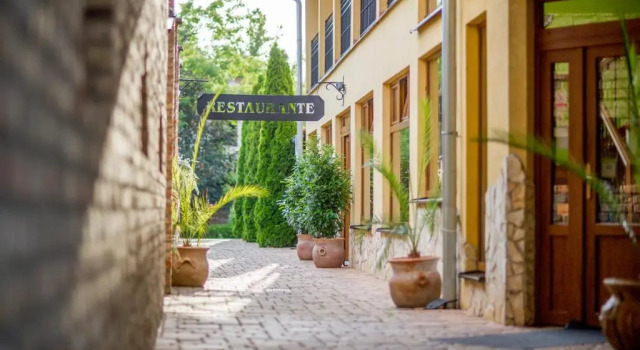 Villa El Camino, Rezervovat Vila Hotely v Nitriansky kraj s parkováním, Parkování