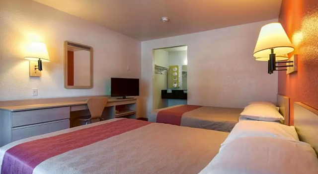 Номер Deluxe Motel 6-San Dimas, CA - Los Angeles