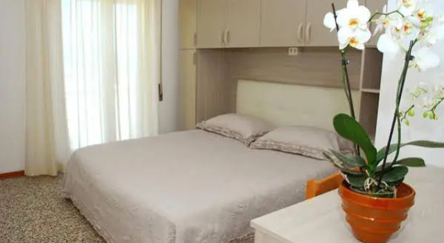 Hotel Tonni - Milano Marittima, Забронировать Отель Морской Милан Ravenna Area