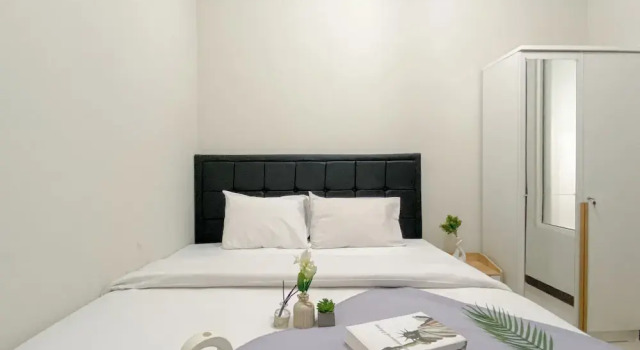 Comfortable And Homey 2Br Apartment Nifarro Park, Book Apartment Jakarta Jakarta Province