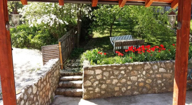 Апартаменты с 3 комнатами Cumurija Bridge Accommodation