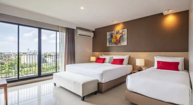 Семейный номер Standard с балконом Livotel Hotel Kaset Nawamin Bangkok