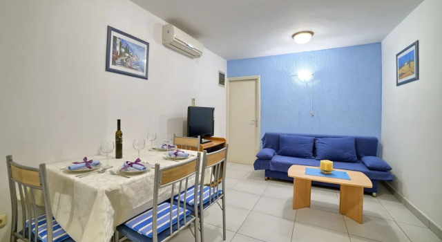 Вилла Deluxe Villa Gorana- Apartments