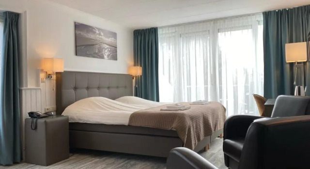 Двухместный номер Standard с балконом Hotel Cafe Restaurant Duinzicht