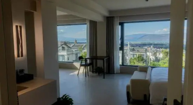 Люкс Dali Tingchan Homestay