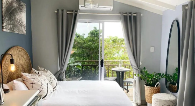 Студия Deluxe Studio 13 Durban North