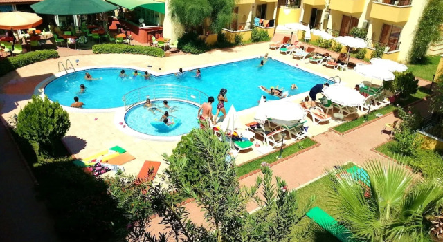 Summer Rose Apartments