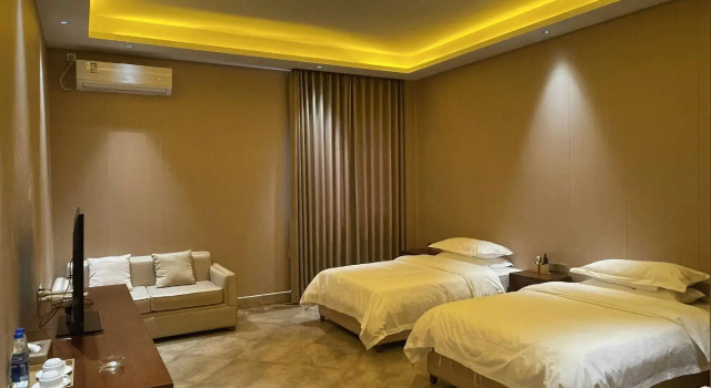 Fuye Holiday Hotel, Boek Hotel Hotels in Guangdong met parkeren, Parkeren