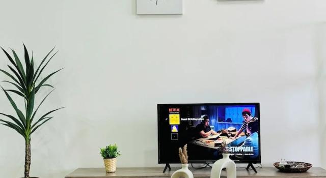 Люкс Deluxe с видом на бассейн KIP Core Soho Suite by Five Senses