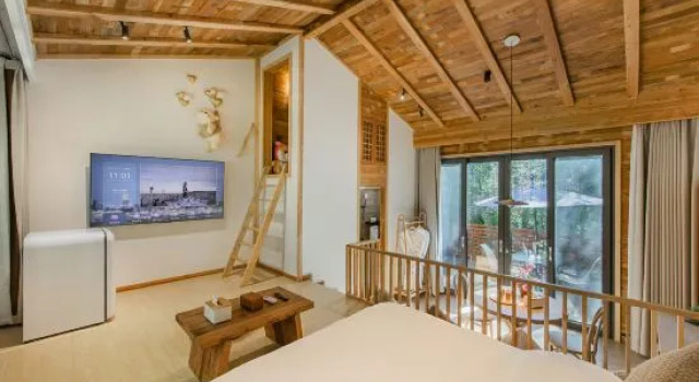 Люкс с 2 комнатами A Zhong's Home Garden Hotel