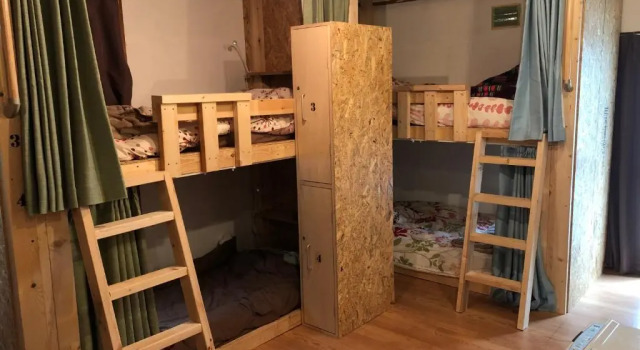 Кровать в общем номере (женский номер) Guest House Yasube
