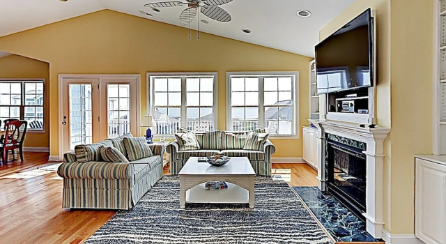 Expansive Beach Beauty W/ Private Pool & Balconies 5 Bedroom Home, Забронировать Отель Отели Ошен-Айл-Бич с парковкой, рядом с Гольф-клуб Brick Landing Plantation, Парковка