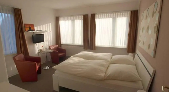 Pension Friedrich Voss, Забронировать Отель Отели Лангеог с парковкой, рядом с Солоноводный парк приключений "Лангеог", Парковка