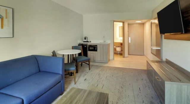Люкс c 1 комнатой Holiday Inn Express Hotel & Suites Branson 76 Central by IHG