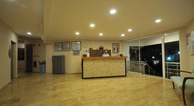 Amos Hotel