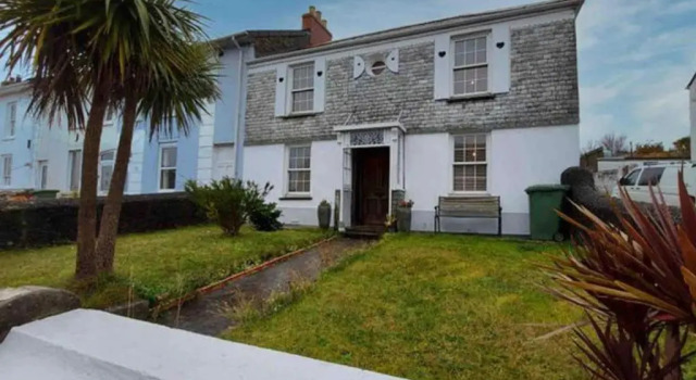 Unique 4bed large central Hayle cottage nr St Ives, Varaa Lomakoti Mökit kohteessa Merseyside, Mökki