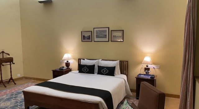 The Kihim Courtyard Rosakue Partner Home, Prenota Hotel Kihim Maharashtra
