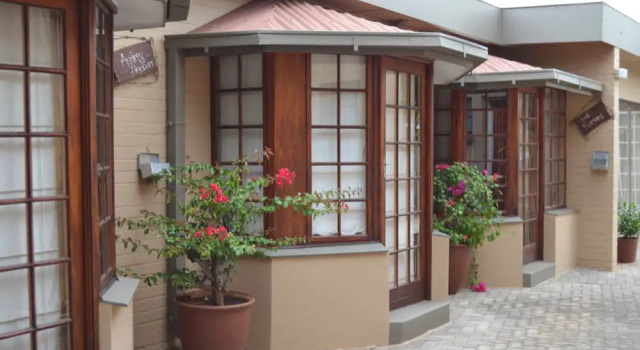 Wi Villa Lê Guest House, Buchen Sie Villa Villen in Freistaat, Villa