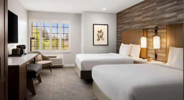 Четырёхместный номер Standard Napa Winery Inn