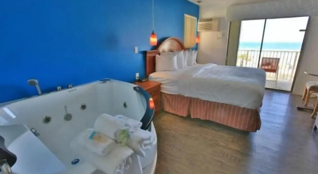 Двухместный номер Standard с балконом и oceanfront Daytona Dream Inn By AmeriVu