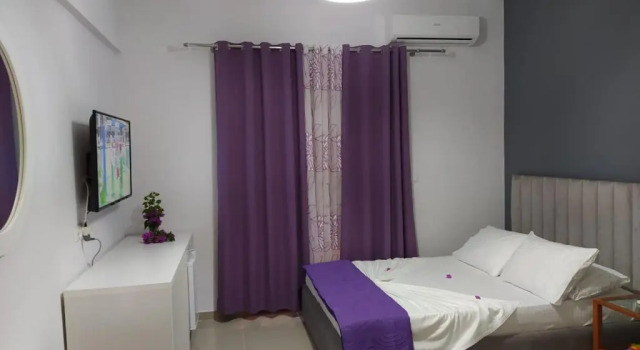 Трёхместный номер Standard с балконом Hotel Elisabet