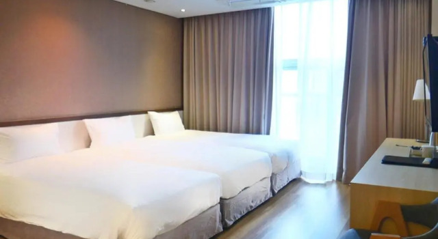 Трёхместный номер Standard Rosana Hotel
