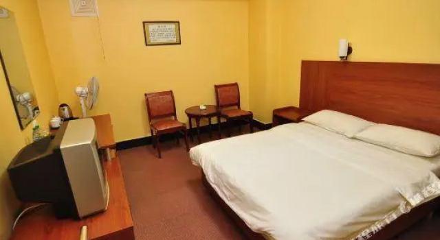 Yuxi Longma Express Hotel, Buchen Sie Hotel Hotels in Yunnan mit Parkplatz, Parkplätze