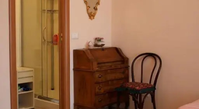 La casa di Catia, Book Hotel Hotels in Florence with Parking, Parking