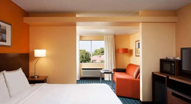 Двухместный люкс Country Inn & Suites by Radisson, Phoenix Airport, AZ