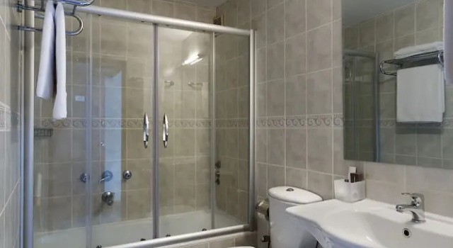 Standard triple famille chambre Kent Hotel