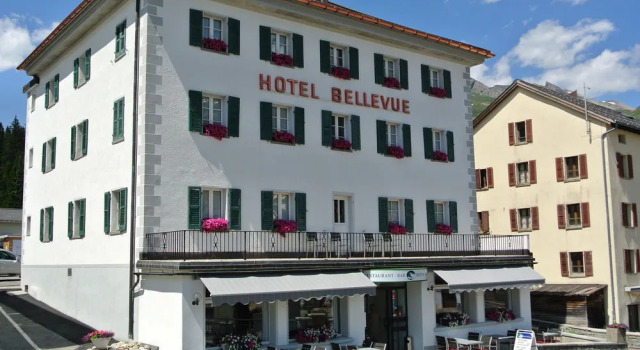 Hotel Bellevue, Book Hotel Mesocco Moesano