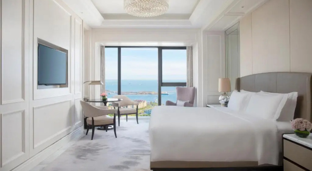 Двухместный номер Deluxe с видом на море The Langham Haikou