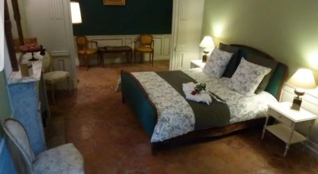 Hotel Coté Cour Chambres dhotes