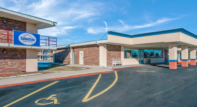 Suburban Studios Neenah-Appleton, Boek Hotel Appleton Wisconsin