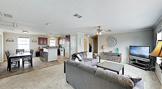 New Listing! Beachside - Walk To Waves 3 Bedroom Home, Rezerwuj Dom wakacyjny Wille w Houston, Willa