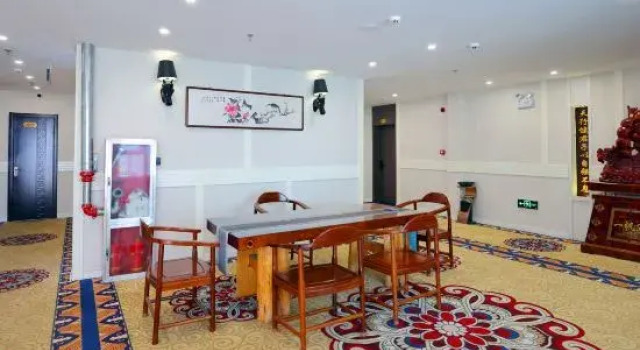 Rujia Huayi Selected Hotel (Fenzhou Market Xiguan Zhengjie Branch), Book Hotel Luliang Shanxi