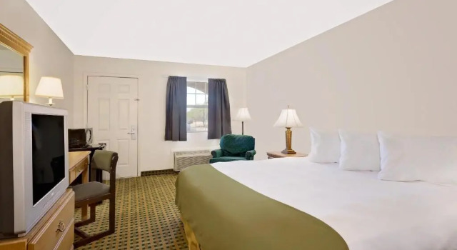 Standard Zimmer Silver Queen Inn